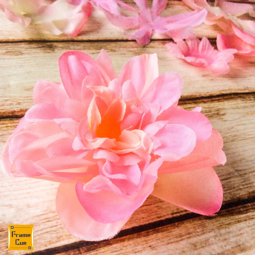 造花アレンジ！フラワーラッピングタイでラッピングを華やかに